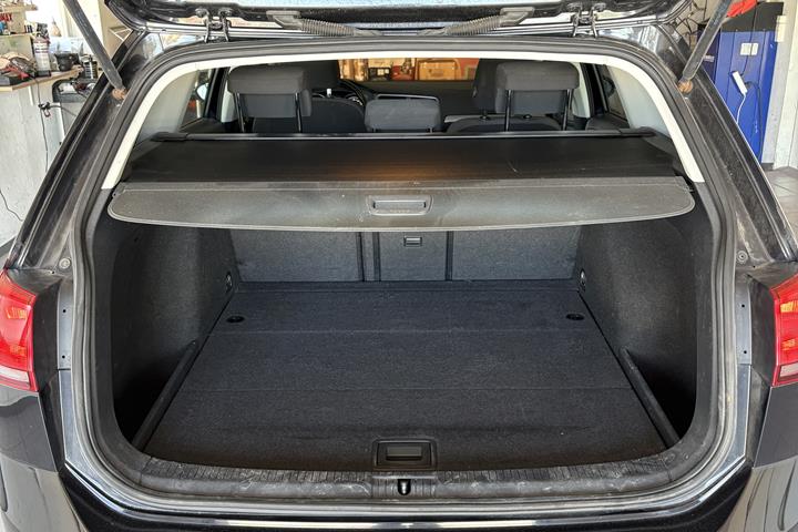Sort VW Golf VII fra 2014