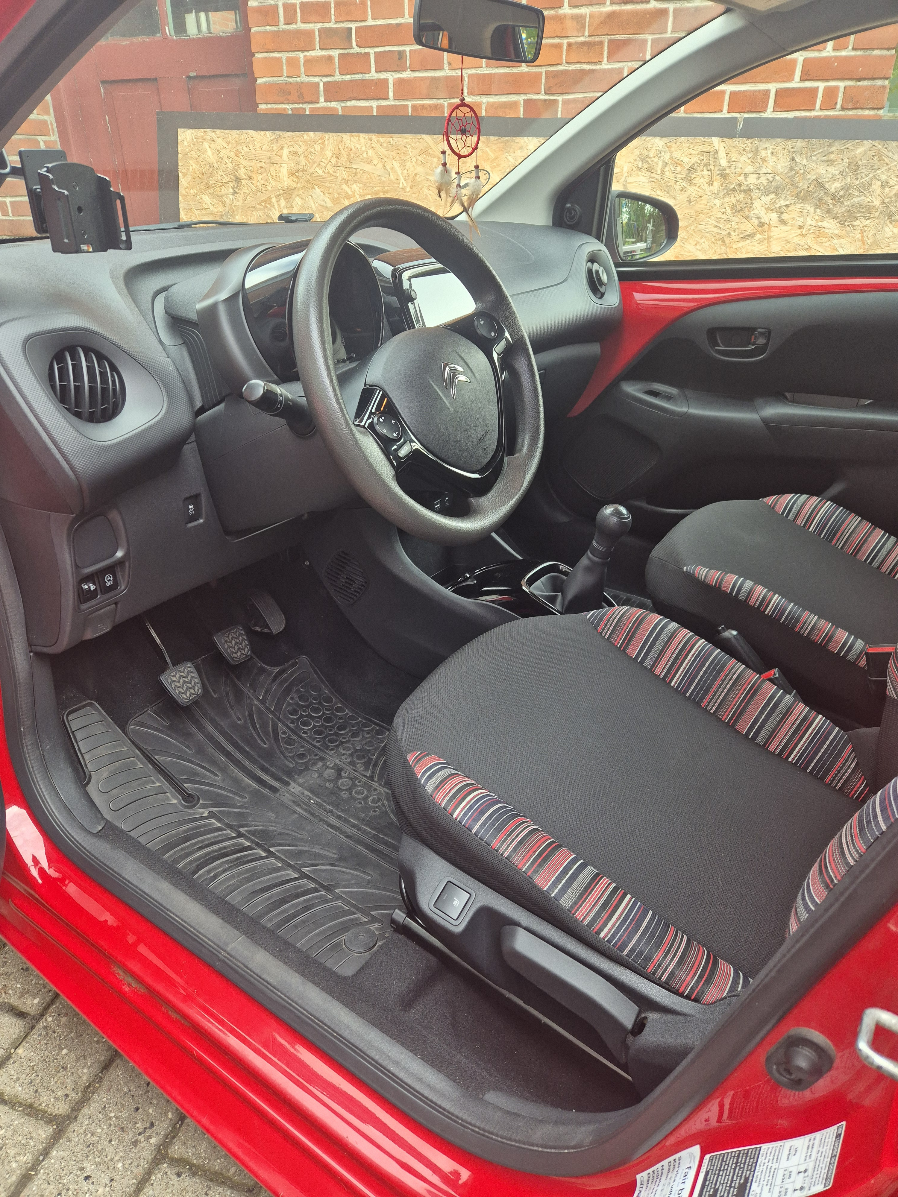 Rød Citroën C1 fra 2020