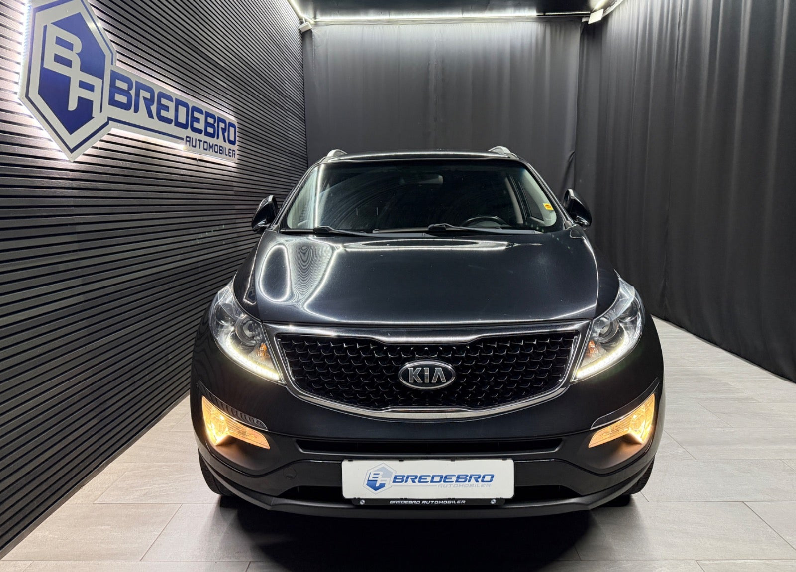 Grå Kia Sportage fra 2015