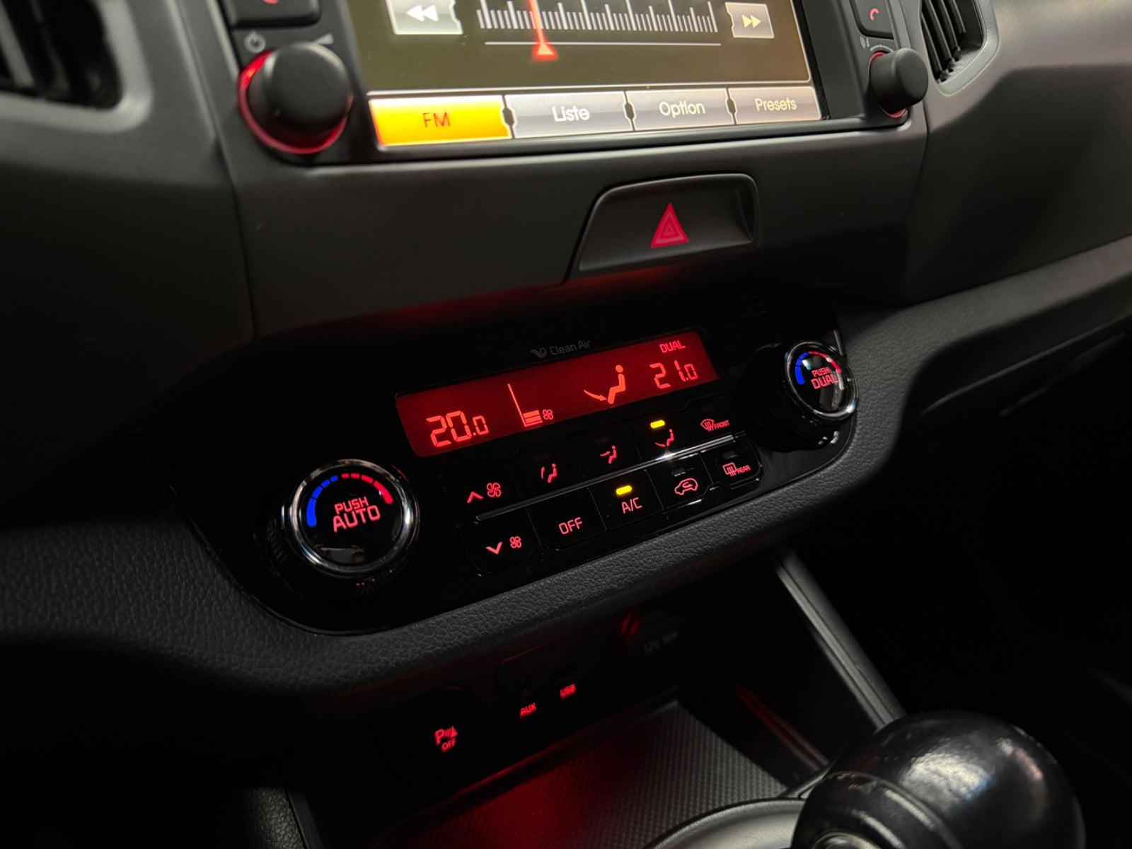 Grå Kia Sportage fra 2015