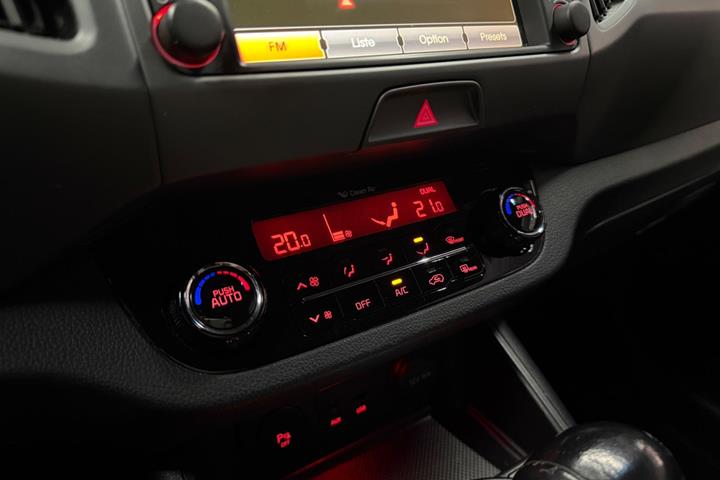 Grå Kia Sportage fra 2015
