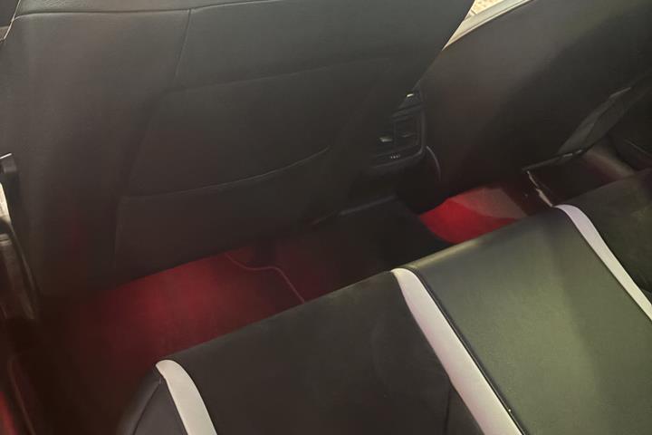 Sort Seat Leon fra 2014