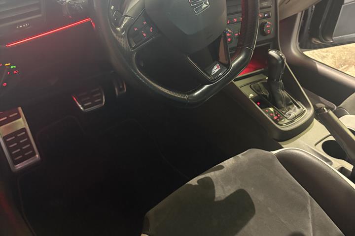 Sort Seat Leon fra 2014