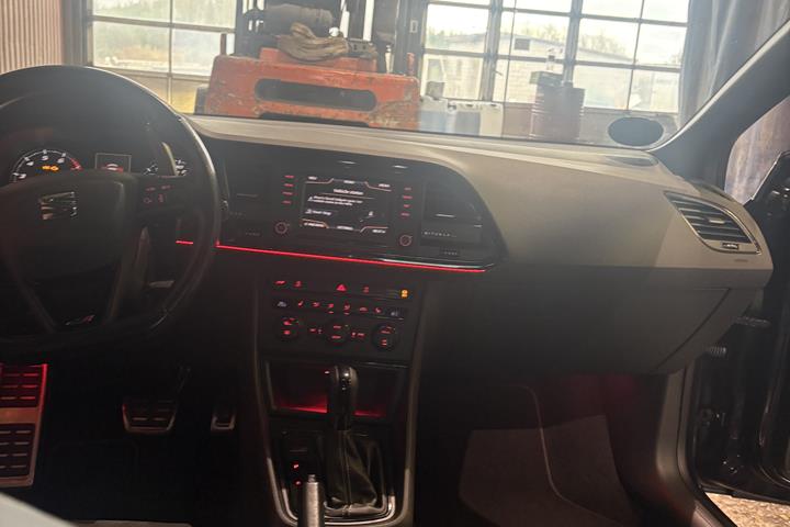 Sort Seat Leon fra 2014