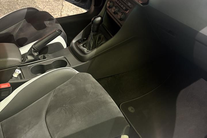 Sort Seat Leon fra 2014