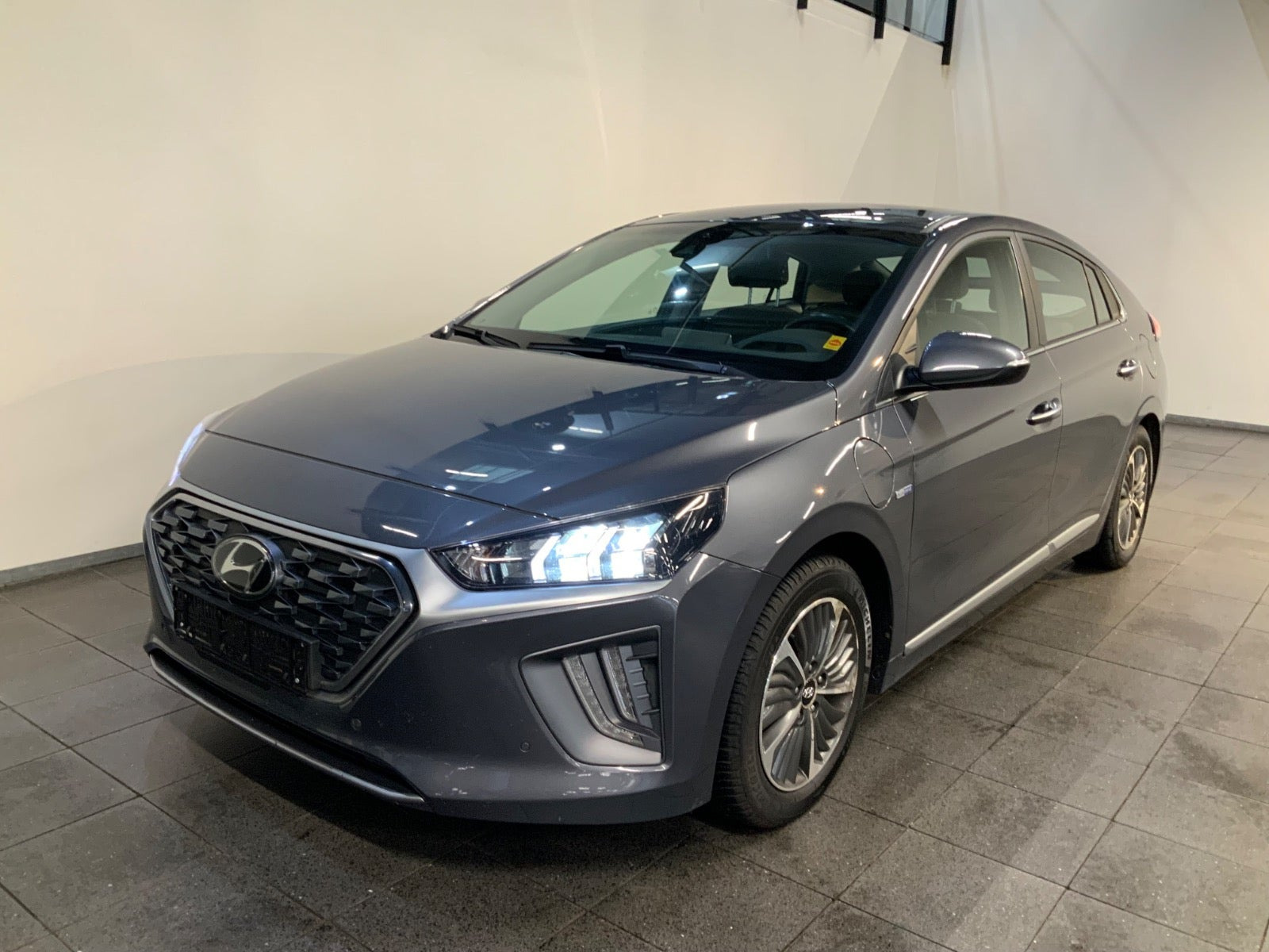 Hyundai Ioniq 1,6 PHEV Premium DCT