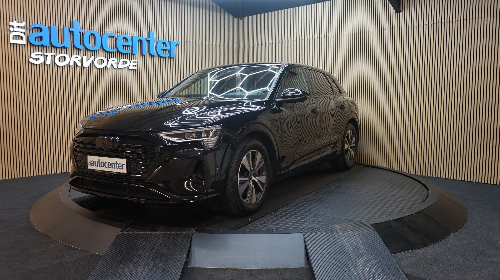Sort Audi Q8 e-tron fra 2024