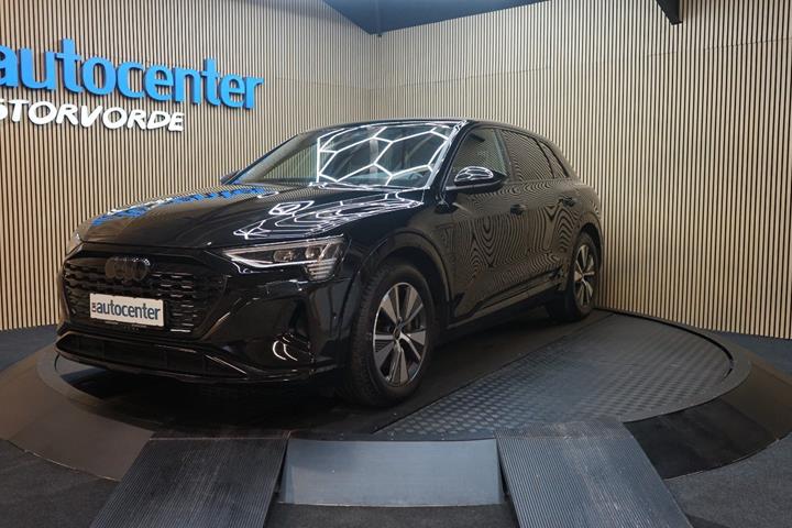 Sort Audi Q8 e-tron fra 2024