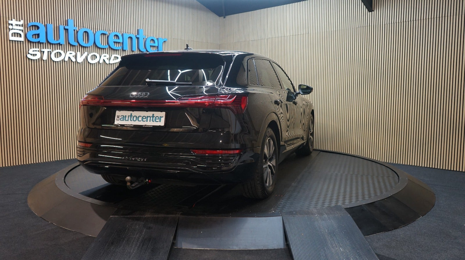 Sort Audi Q8 e-tron fra 2024