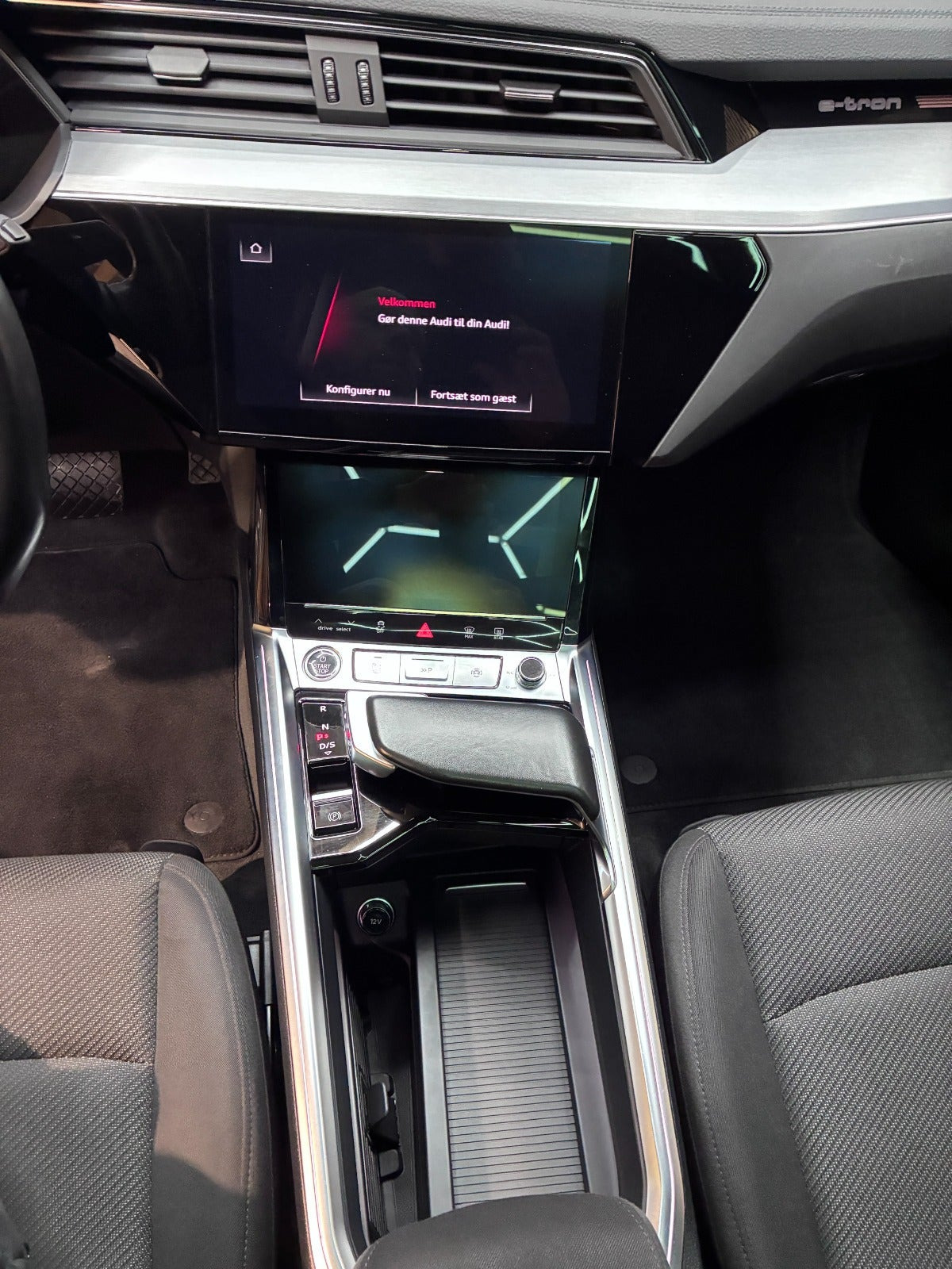 Sort Audi Q8 e-tron fra 2024