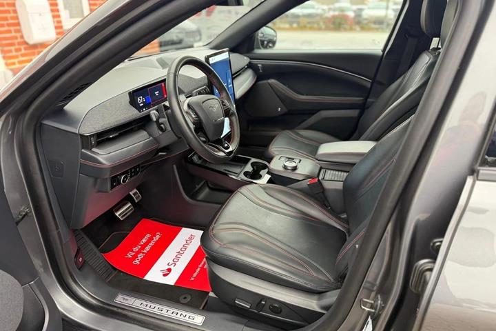undefined Ford Mustang Mach-E fra 2023