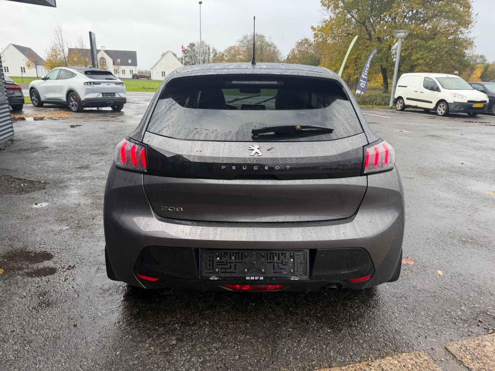 undefined Peugeot 208 fra 2020