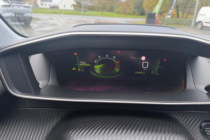 undefined Peugeot 208 fra 2020