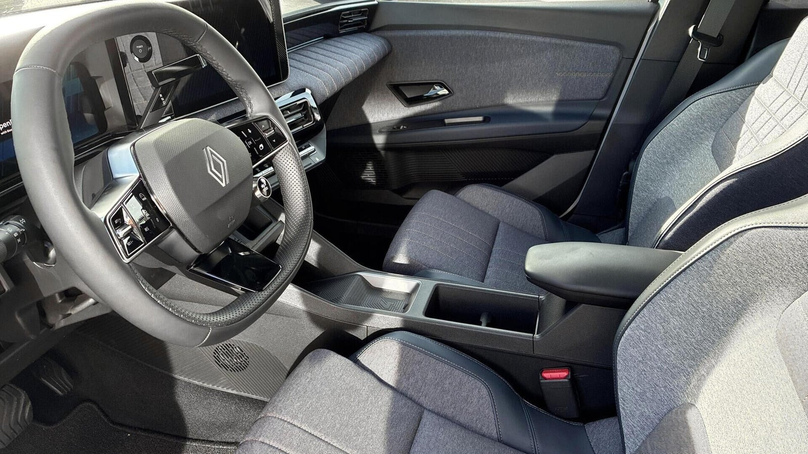 Hvid Renault 4 E-Tech fra 2026