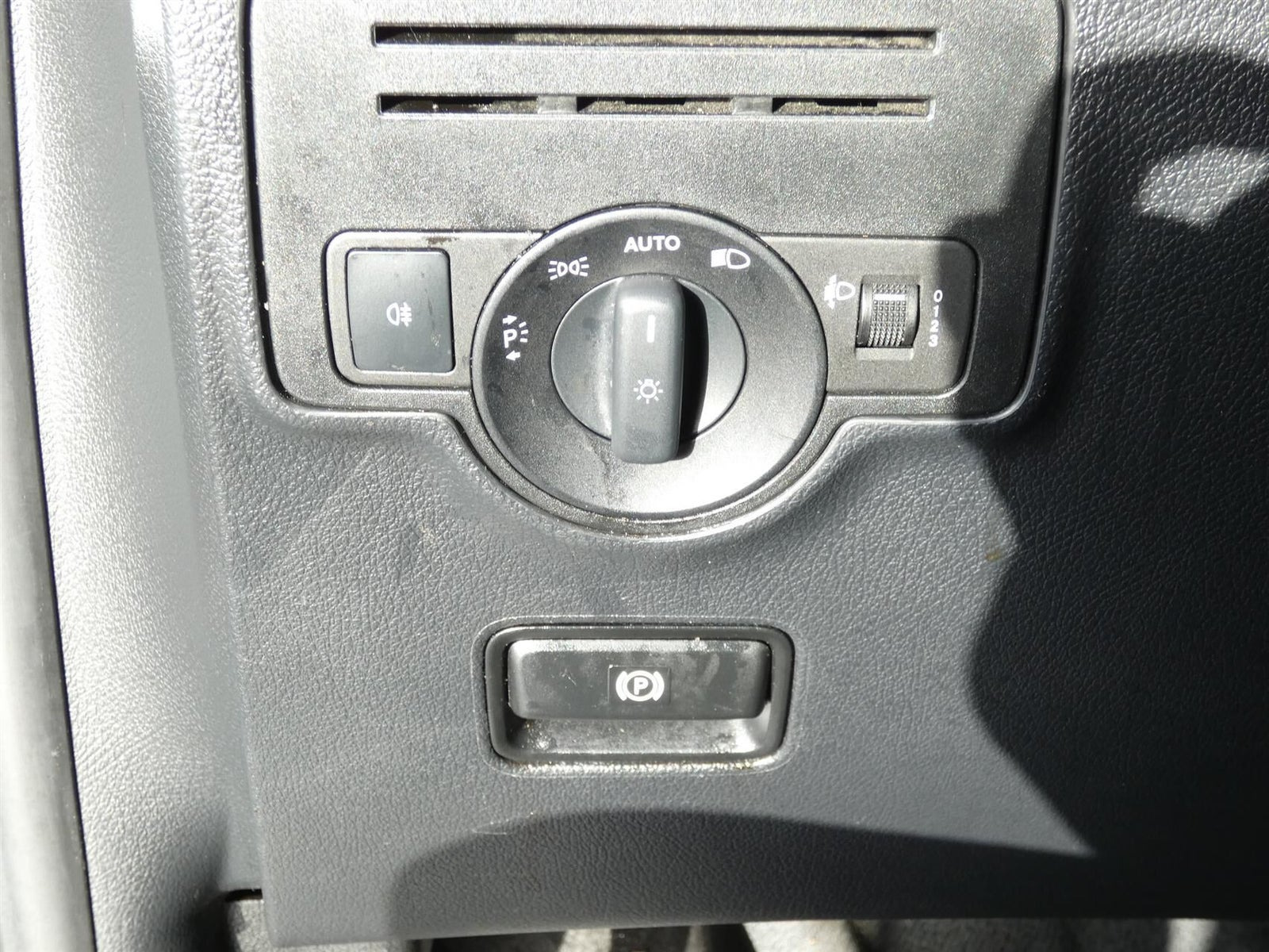 Sølv Mercedes Vito 114 fra 2021