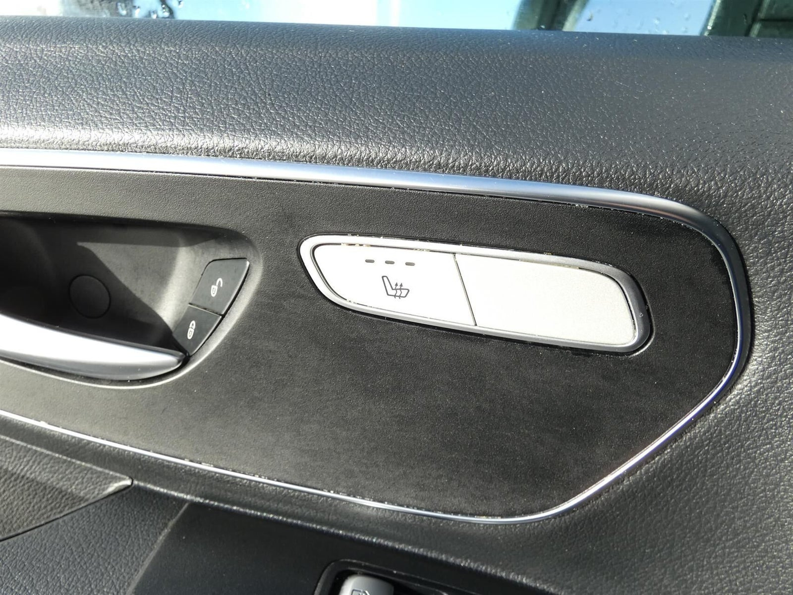 Sølv Mercedes Vito 114 fra 2021