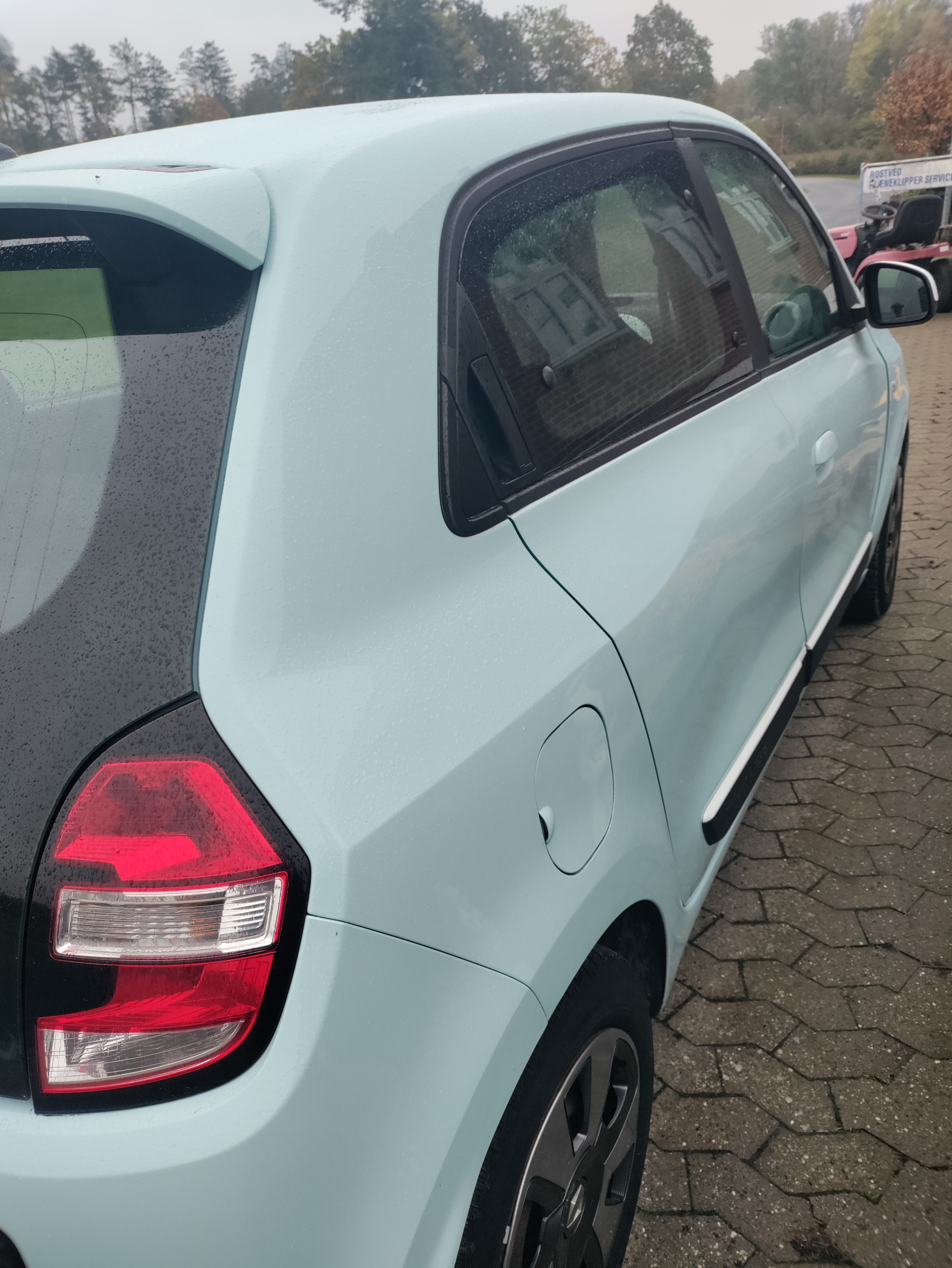 Blå Renault Twingo fra 2014