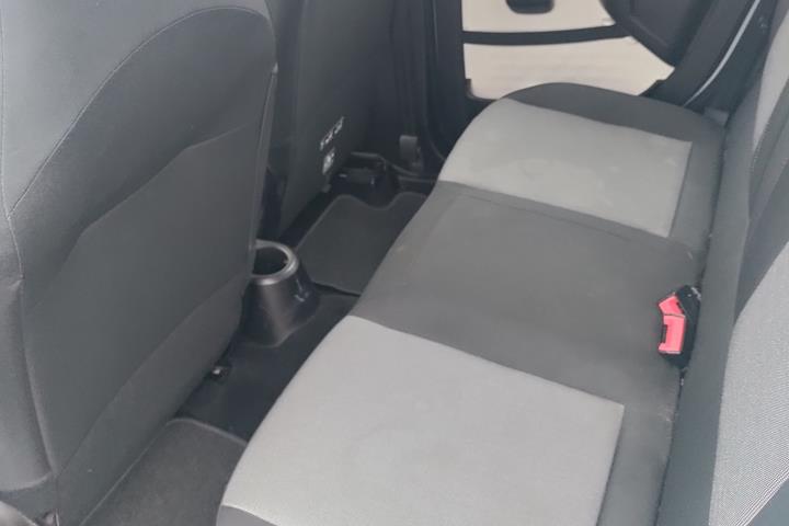 Blå Renault Twingo fra 2014