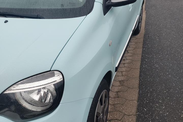 Blå Renault Twingo fra 2014