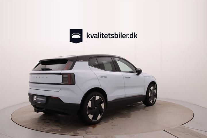 Blå Volvo EX30 fra 2024