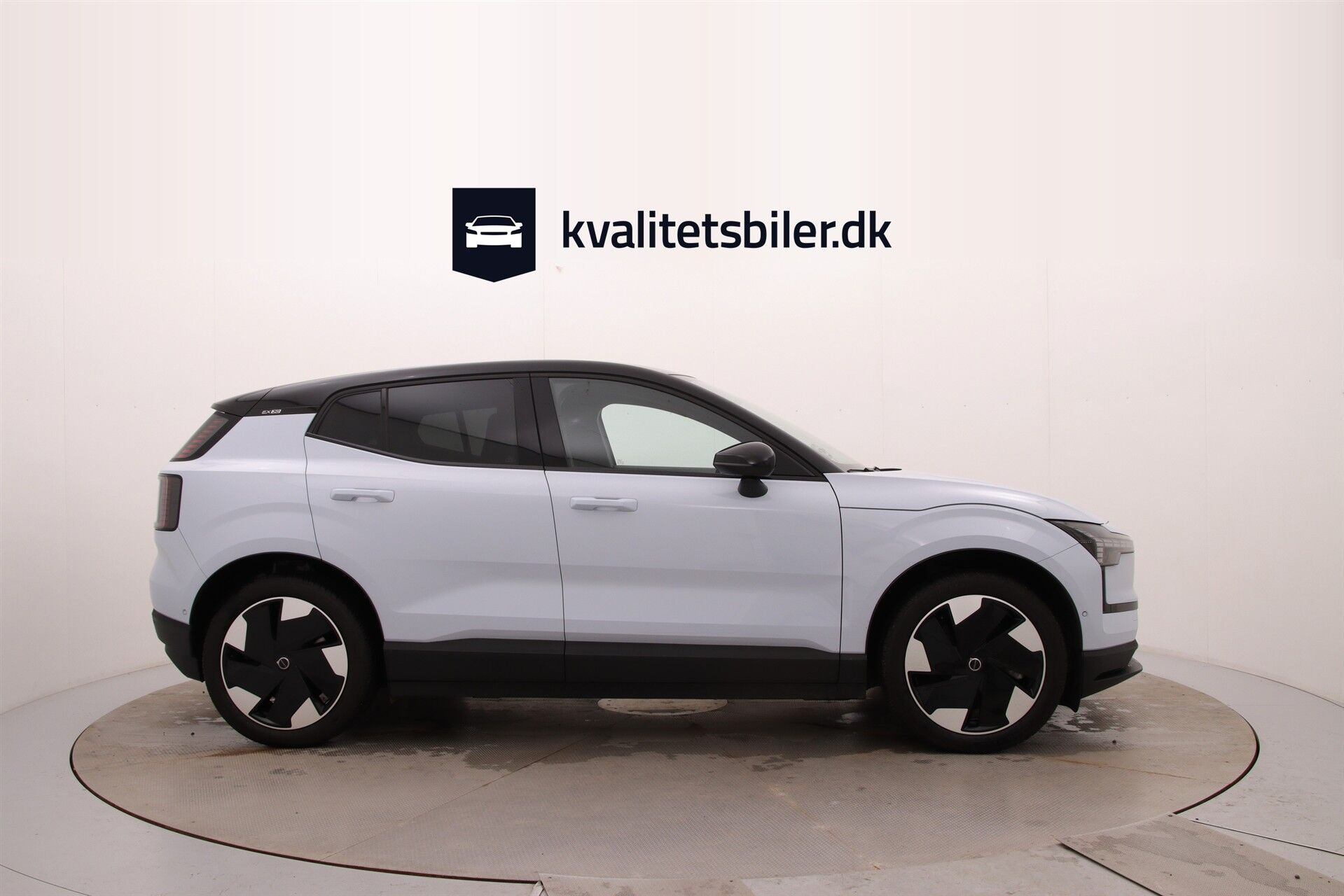 Blå Volvo EX30 fra 2024