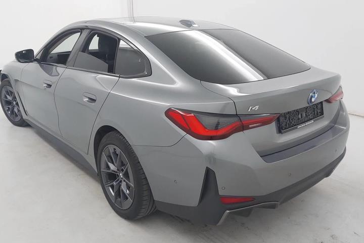 Grå BMW i4 fra 2024
