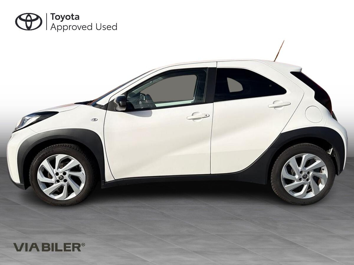 Hvid Toyota Aygo X fra 2022