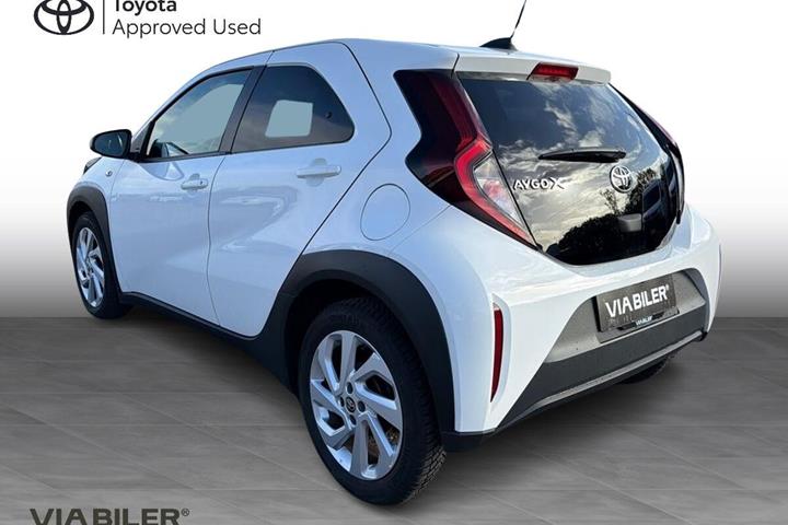 Hvid Toyota Aygo X fra 2022