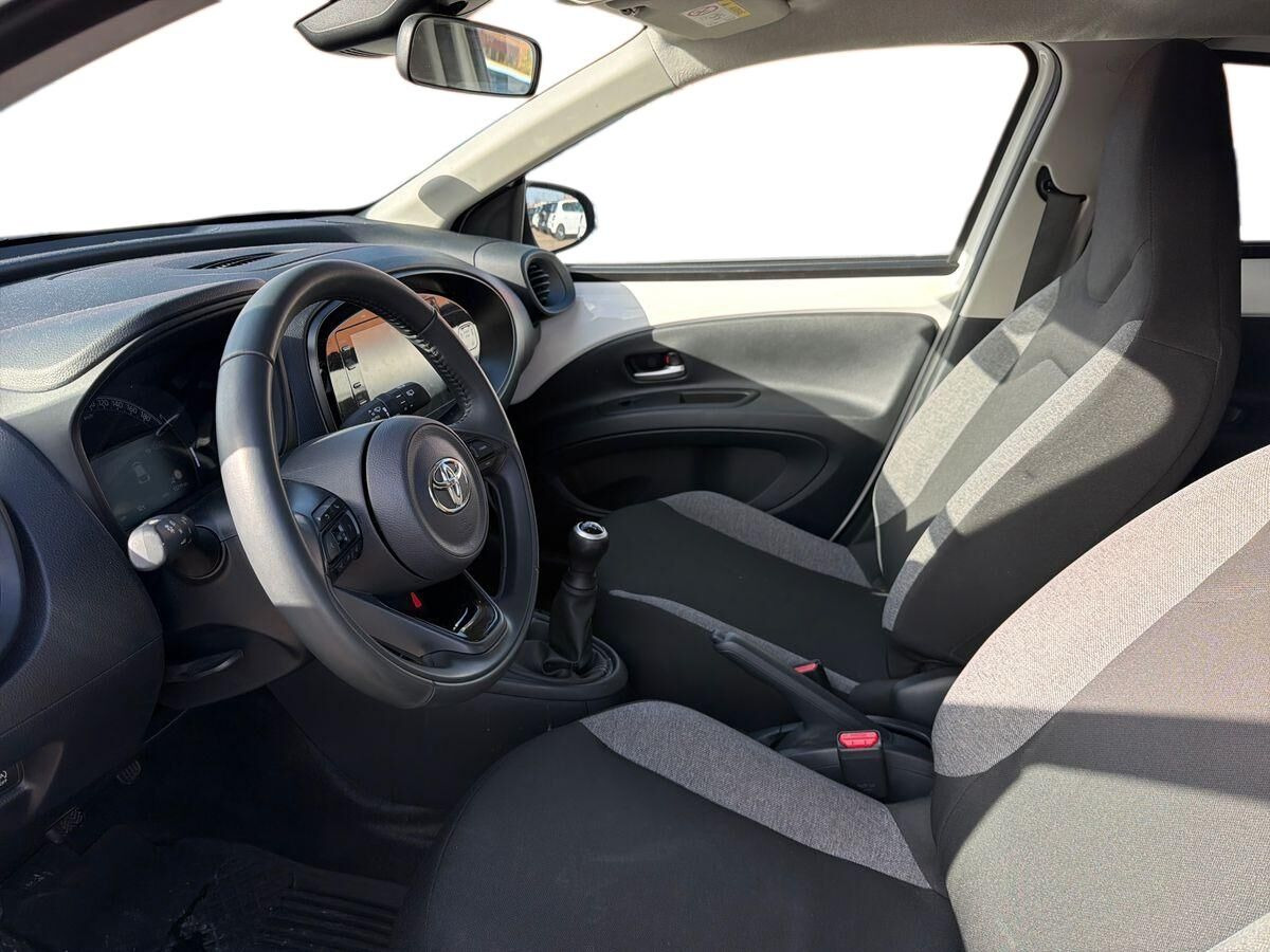 Hvid Toyota Aygo X fra 2022