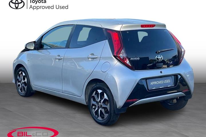 Sølv Toyota Aygo fra 2020