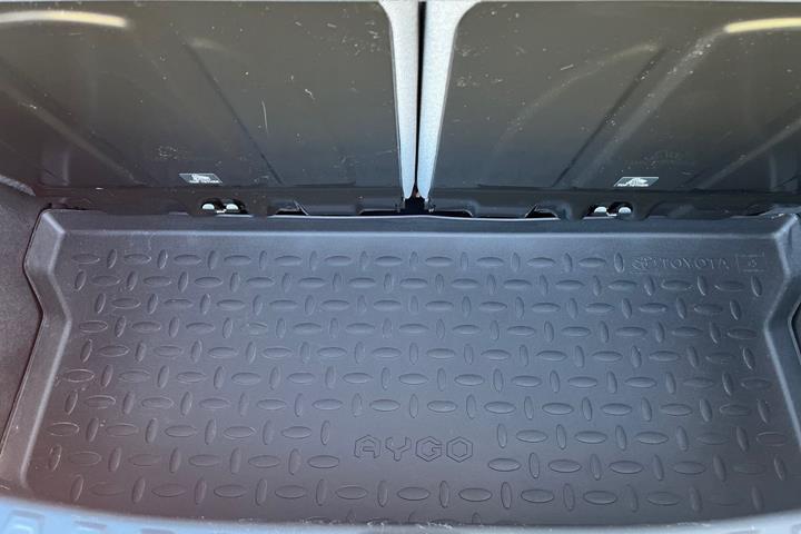 Sølv Toyota Aygo fra 2020