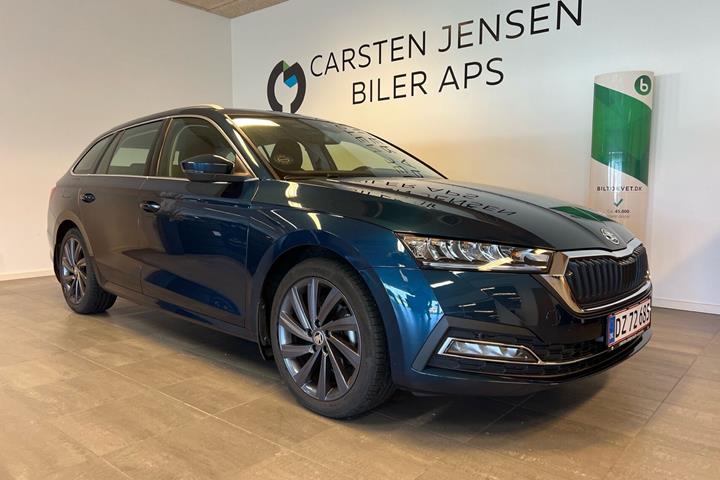 Blå Skoda Octavia fra 2024