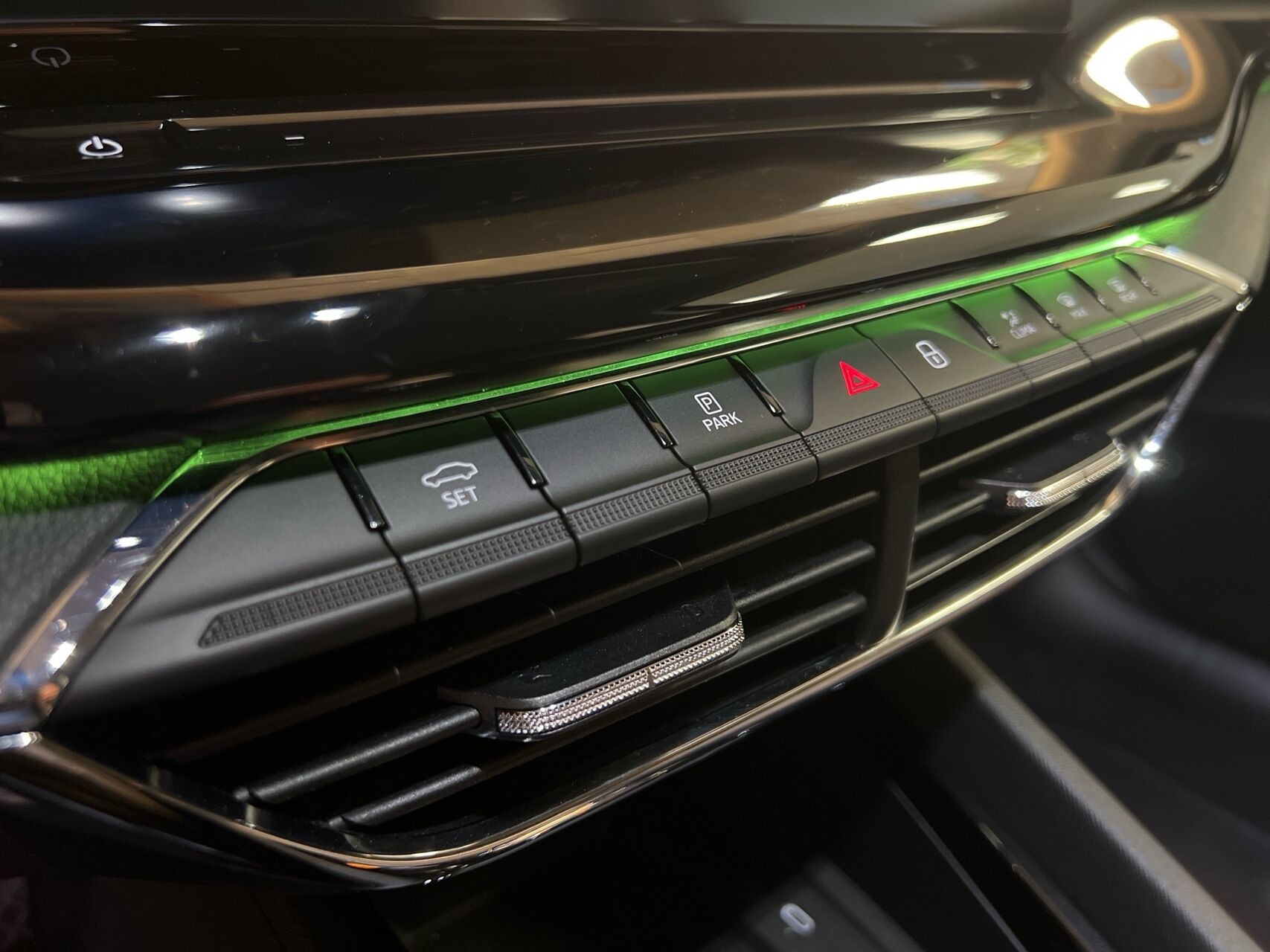 Blå Skoda Octavia fra 2024