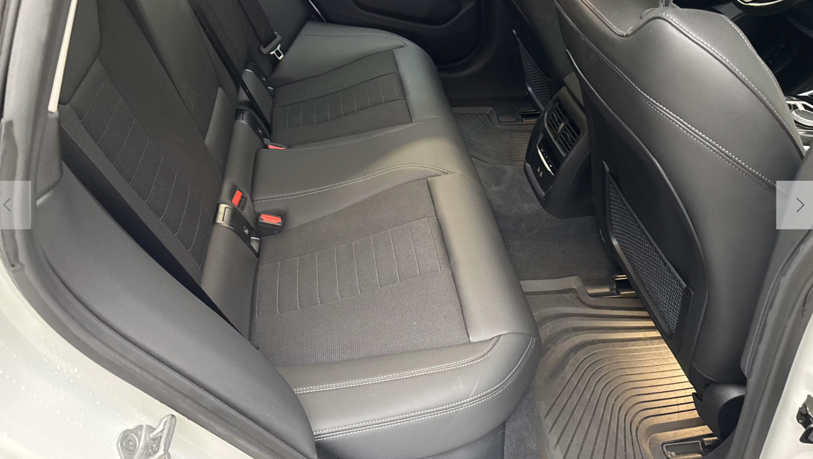 Hvid BMW i4 fra 2024