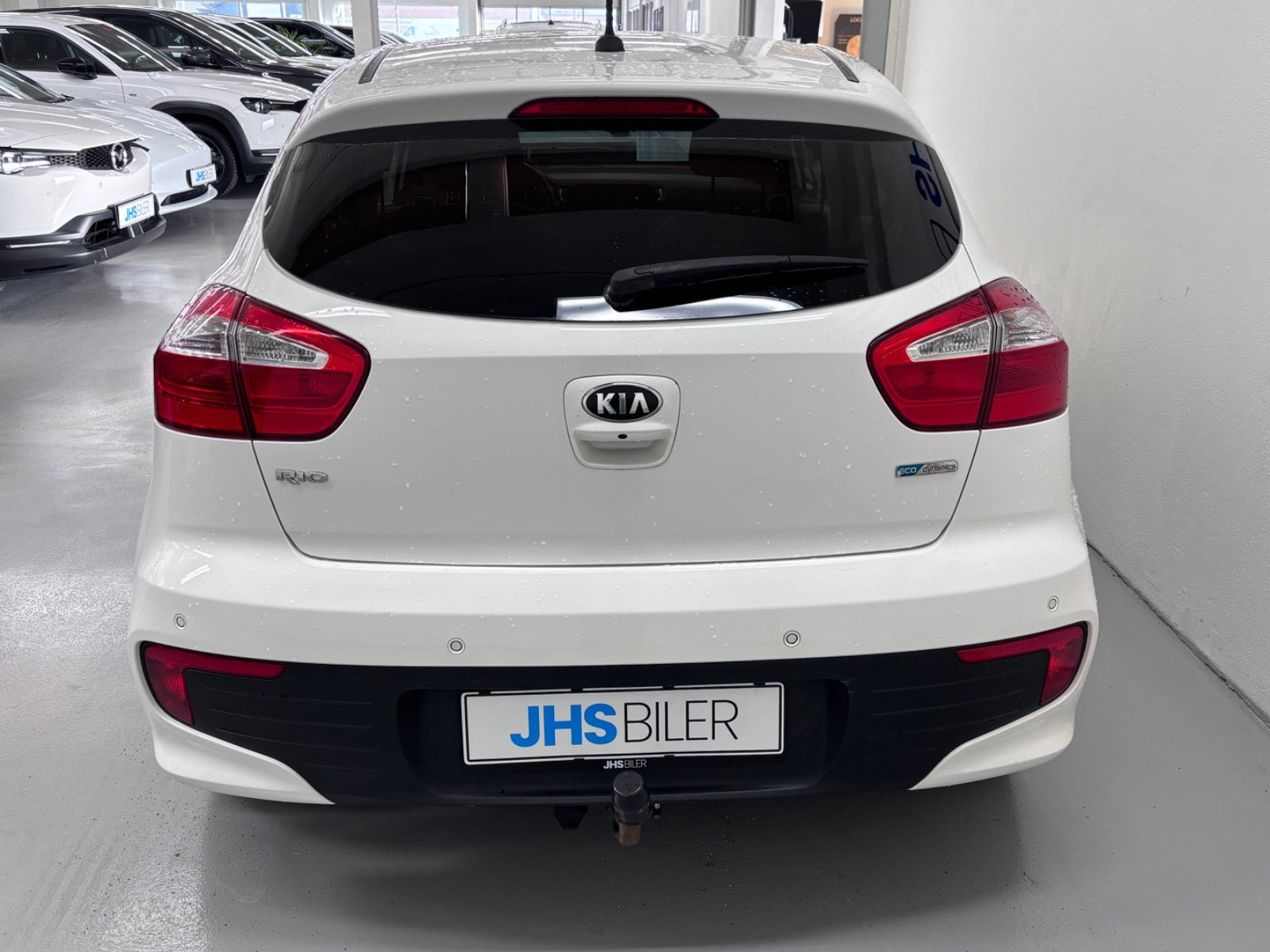 Hvid Kia Rio fra 2015