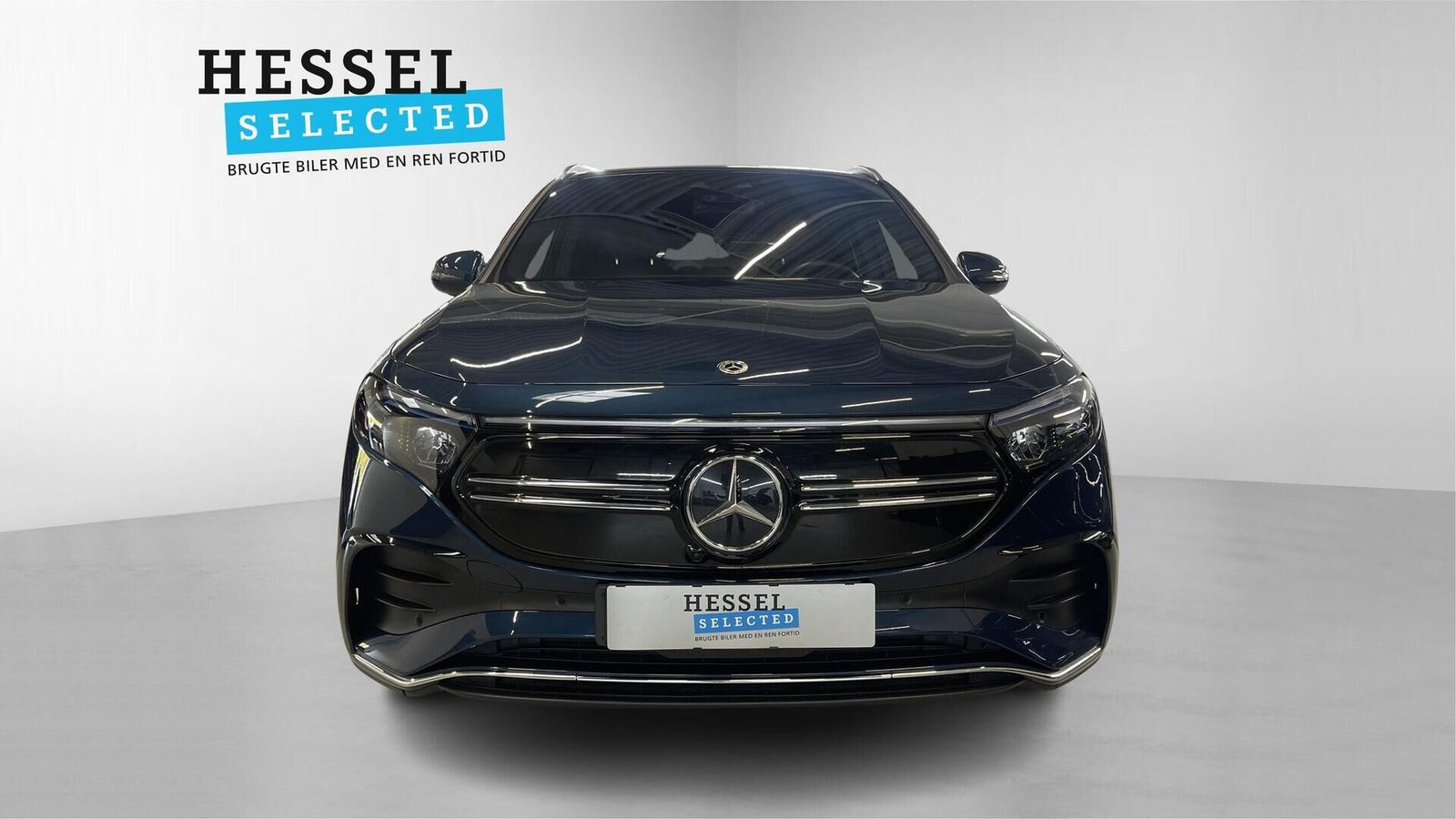 Blå Mercedes EQA250 fra 2023