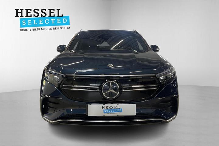 Blå Mercedes EQA250 fra 2023