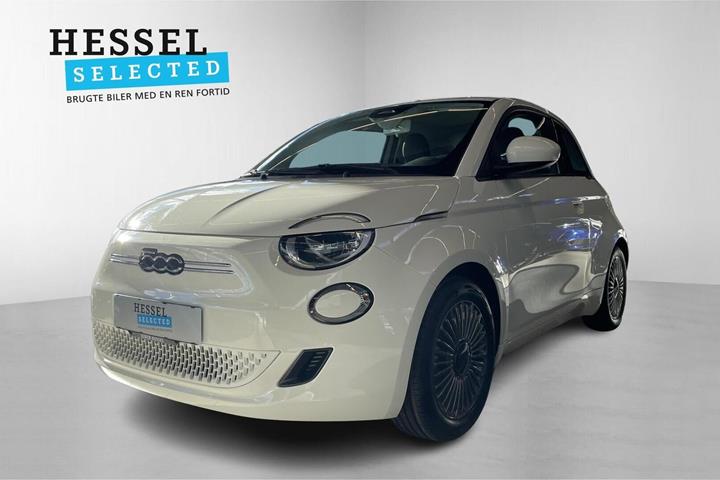 Hvid Fiat 500e fra 2022