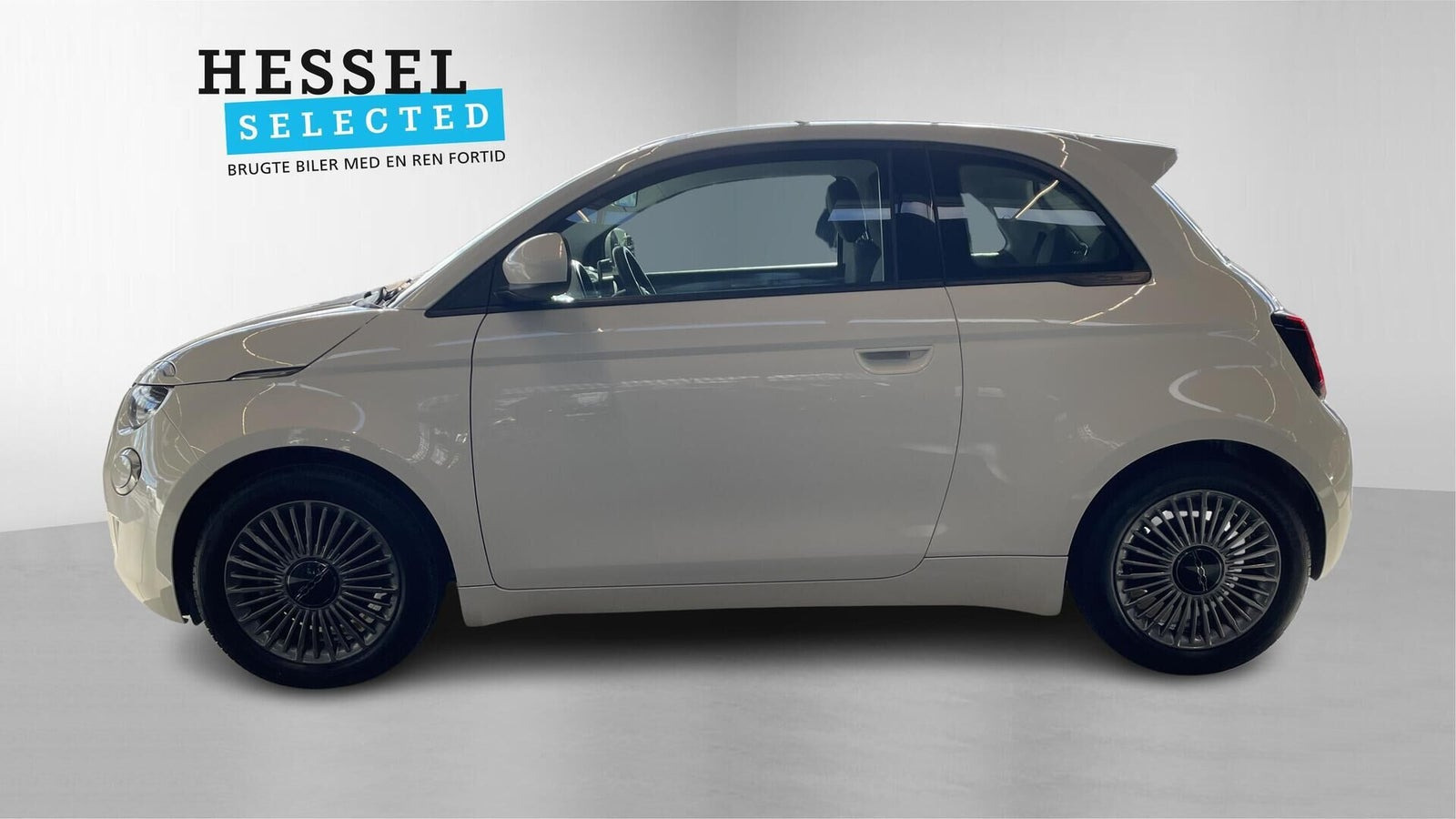 Hvid Fiat 500e fra 2022