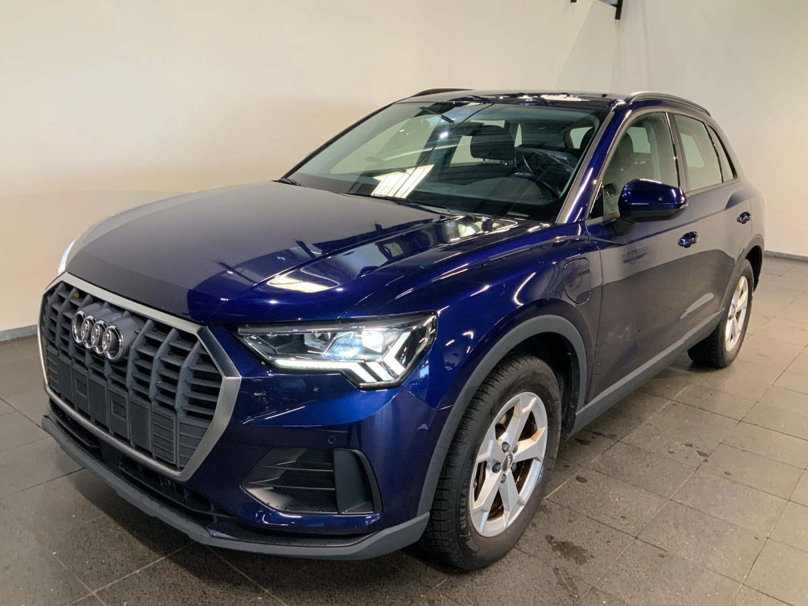 Audi Q3 45 TFSi e Attitude plus S-tr.