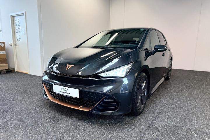Grå Cupra Born fra 2023
