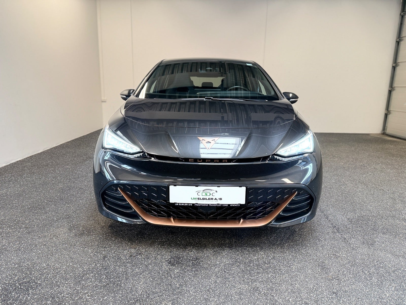 Grå Cupra Born fra 2023