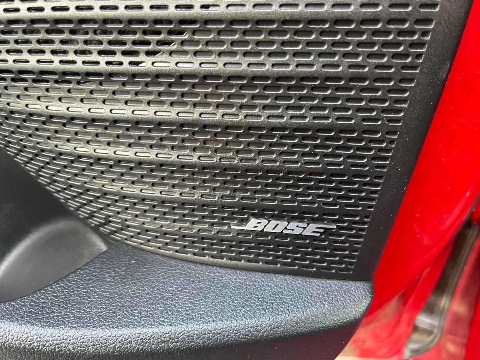 Rød Hyundai i20 fra 2022