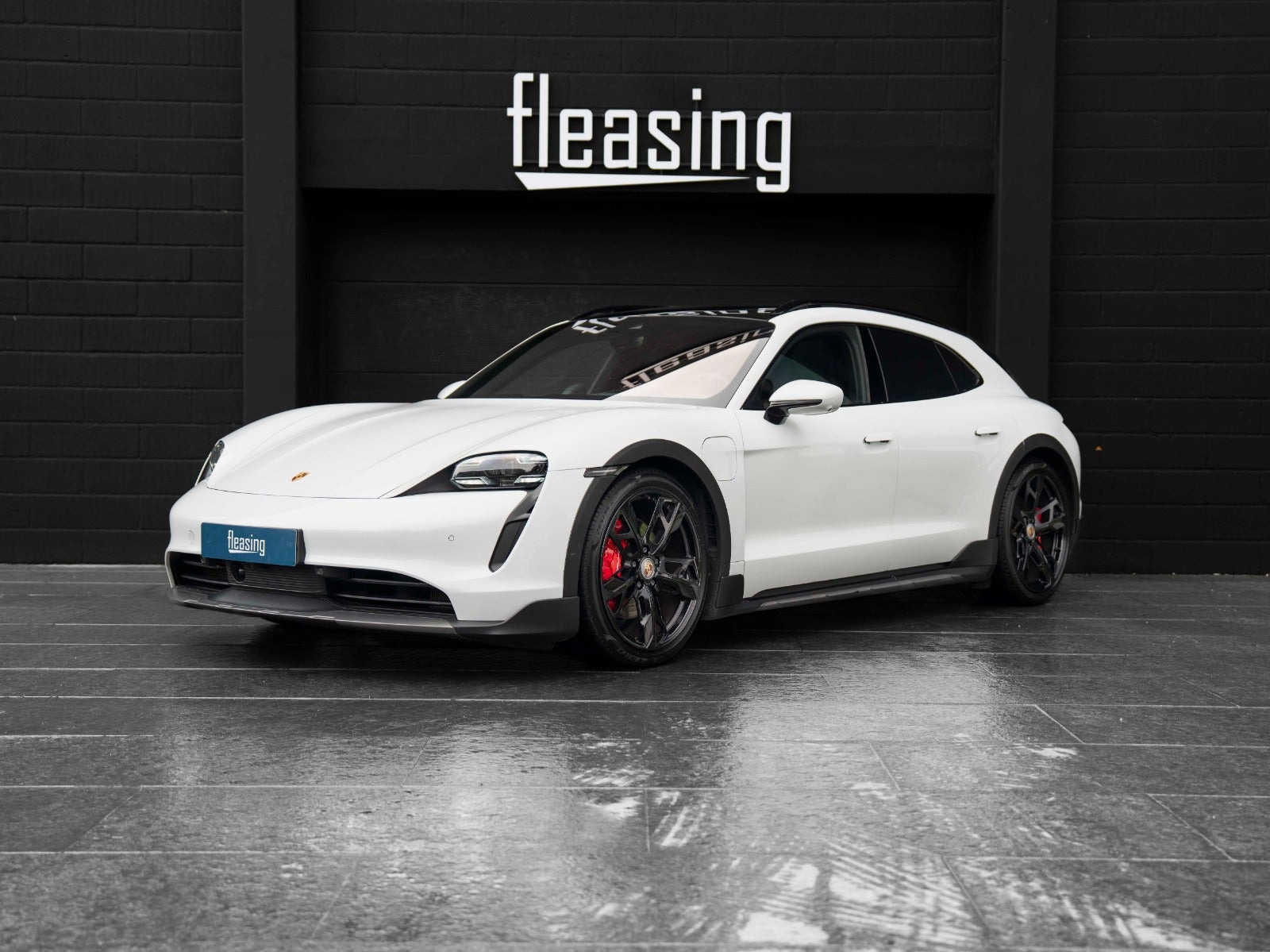 Porsche Taycan 4S Performance+ Cross Turismo