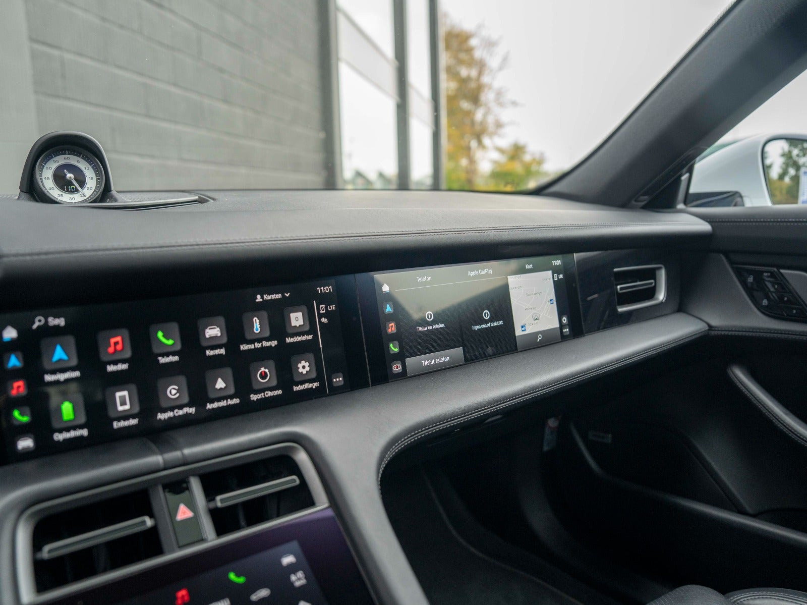 Hvid Porsche Taycan 4S fra 2021