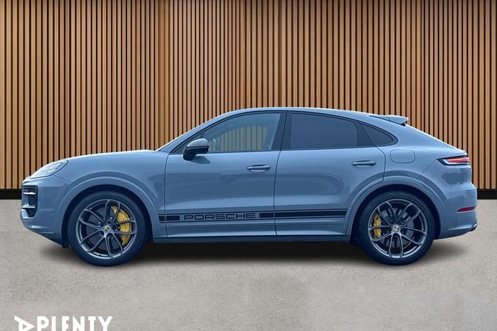 Grå Porsche Cayenne fra 2025