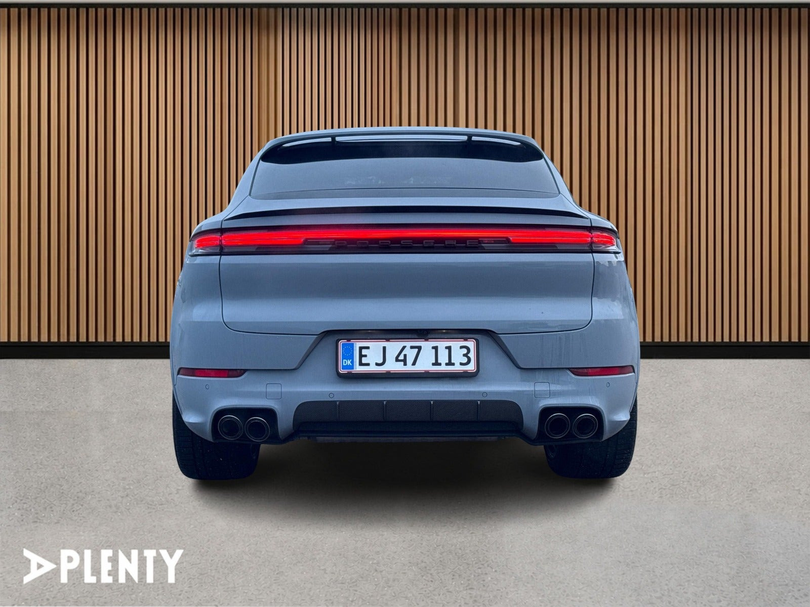 Grå Porsche Cayenne fra 2025
