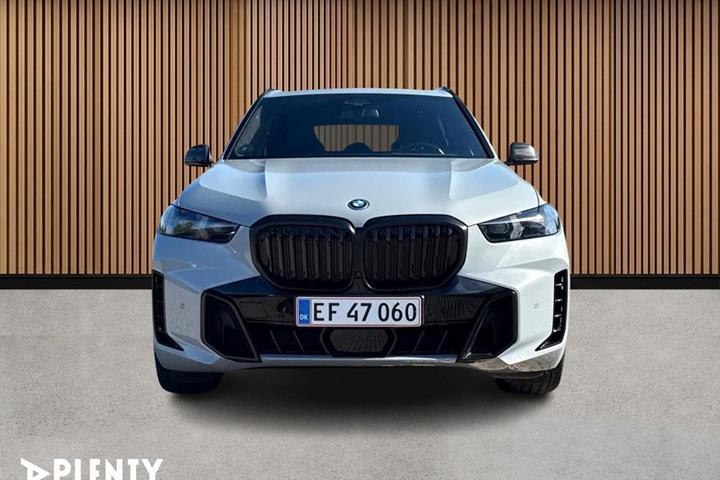 Grå BMW X5 fra 2024