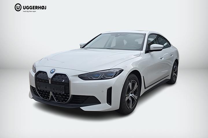 Hvid BMW i4 fra 2023