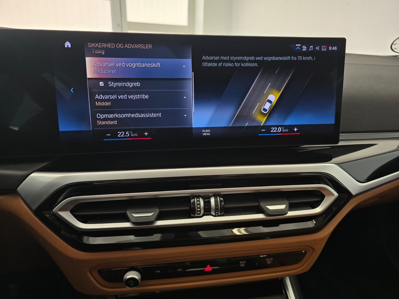Hvid BMW i4 fra 2023